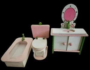 Dollhouse Set Miniature Bathroom Set White Pink Green 1:12~ 1” scale Vintage - Picture 1 of 10