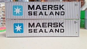 HO scale Walthers MAERSK SEALAND 40' CARGO CONTAINERS SET OF 2 ( HO-222 - Picture 1 of 6