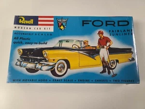 Ford Fairlane Sunliner 1996 kit de modelo de coche moderno Revell 1242 nuevo - Imagen 1 de 3