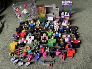 Lote de trabajo paquete ROBLOX X 32 figuras más accesorios. EM428 - Imagen 1 de 17