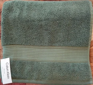 Bagno Calvin Klein verde misure 30 x 56 pollici - Foto 1 di 5