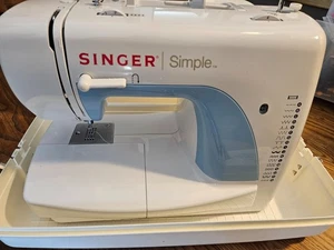 Singer Simple 50T8 E99670 weiß elektrische tragbare Haushaltsnähmaschine - Bild 1 von 7