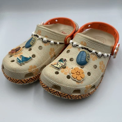 Zueco clásico Crocs Moana - The Ocean Chose You - 211196-90H - Tallas 3-6 NUEVO Foto 1 de 4