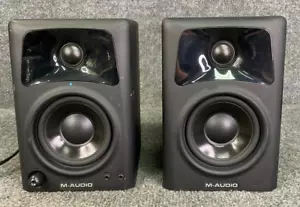 M-Audio AV32 🎧 Kompakte aktive Desktop Studiomonitore - Schwarz Paar - Bild 1 von 16