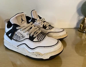 NIKE AIR JORDAN RETRO IV 4 SHOES DC4100-100 Size 3Y WHITE BLACK - Picture 1 of 7