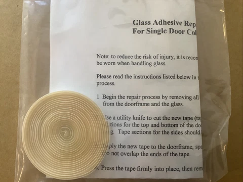 LONGABERGER COLLECTORS CLUB DISPLAY CASE Single Door Glass Adhesive Repair Kit Cover