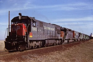 SP SOUTHERN PACIFIC 7905 FORT WORTH TX 1978 KODACHROME TRAIN SLIDE - Picture 1 of 1