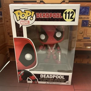 Funko Pop! Marvel Deadpool(Thumb Up) #112 With Pop Protector - Picture 1 of 7