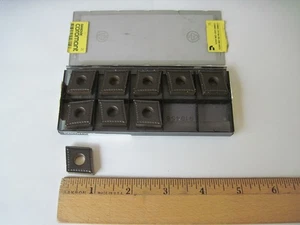 (Qty 9) Sandvik CNMG190608-QM CNMG642-QM 4425 Carbide Turning Inserts 7860847 - Picture 1 of 9