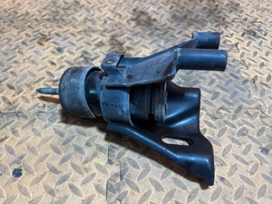 13-20 INFINITI JX35 QX60 AWD FRONT ENGINE MOUNT SUPPORT BRACKET INSULATOR OEM - Picture 1 of 4