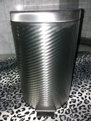 Design Mülleimer Abfalleimer Treteimer Müllsammler Kosmetikeimer Edelstahl 12 L - Bild 1 von 4