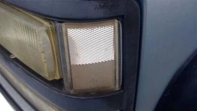 Used Side Marker Light Assembly fits: 1993 Chevrolet Suburban 2500 Side Marker g - Image 1 of 4