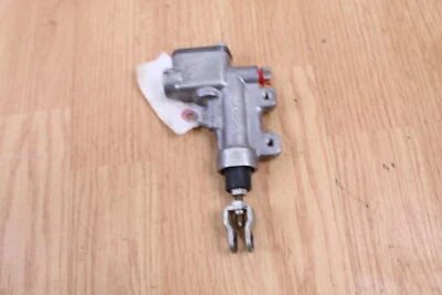 Cilindro maestro de freno trasero Suzuki RMZ450 2005  Foto 1 de 4