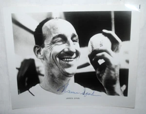 Warren Spahn, Milwaukee Braves, SIGNED 8X10 photo, black & white, NICE INK SIG. - Picture 1 of 2