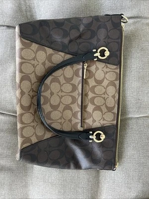 Nuevo Bolso de Mano Coach Mediano de Cuero, Nunca Usado, Falta Correa Cruzada Foto 1 de 4