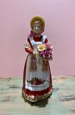 RARE ROYAL DOULTON ROYAL ALBERT OLD COUNTRY ROSES PRETTY LADIES FIGURINE HN 3692 - Image 1 of 4