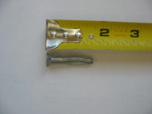 1/4" x 1 1/2" Flat Split Drive Anchor Zinc Plated - 88 pcs Pack Midwest Fastener - Picture 1 of 1