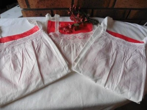 LOT DE 3 ANCIENNES CHEMISES DE NUIT A BRETELLES BRODEES DENTELLES MAINS 1900 - Picture 1 of 8