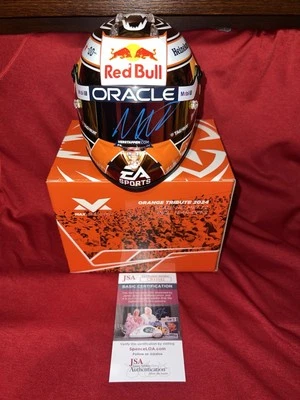 Mini capacete tributo laranja oficial assinado por Max Verstappen 2024 1:2 JSA autêntico - Imagem 1 de 4