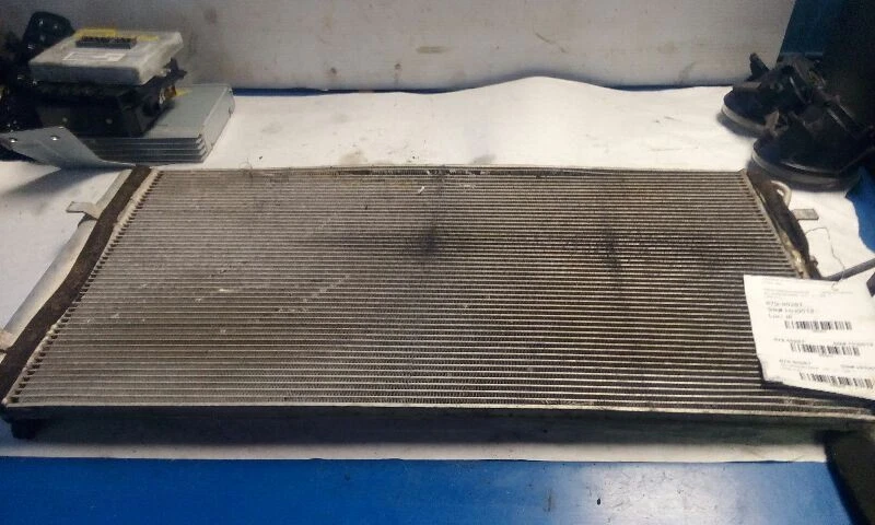 Condensador de aire acondicionado Hyundai Genesis 09-12 cupé Foto 1 de 4