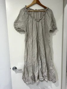 The Italian Cartel Women's Ruffle Dress Maxi V-Neck Beige/Grey Size 12 Large - Picture 1 of 11