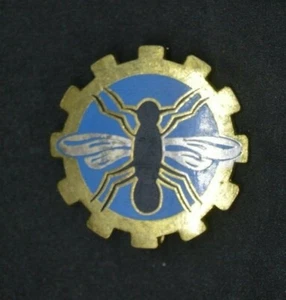 French Air Force Escadron 5/317 Rochefort enamel badge Drago - Picture 1 of 3