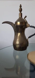 Mittlerer Osten Messing Dallah Arabische Tee / Kaffeekanne - Bild 1 von 3