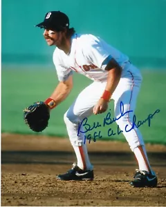 BILL BUCKNER BOSTON RED SOX 1986 AL CHAMPS ACTION SIGNED 8x10 - Picture 1 of 1
