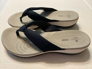 Clarks Cloudsteppers Cushion Soft Flip Flop Thong Sandals Navy Blue Misses 11 - Picture 1 of 12