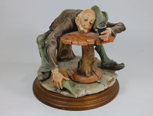 Figura de porcelana firmada por Giuseppe Armani, Night's End marcada por Capodimonte. - Imagen 1 de 17