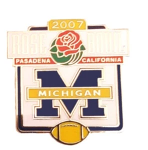 Michigan Wolverines Pins RARE University of Michigan 2007 Rose Bowl Team Pin - Picture 1 of 2