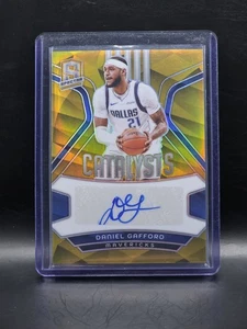 2023 Panini Spectra Daniel Gafford Gold Auto /10 - Picture 1 of 2