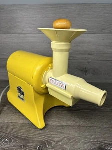 Vintage Champion Juicer 1/3 HP Heavy Duty Motor Model G5-NG-853S w/ Attachments - Picture 1 of 12