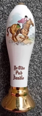 Ceramic 'Ye Olde Pub Handle' Vintage Hunting Scene - Image 1 of 2