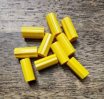 LEGO Yellow Technic, Axle Connector 2L (Smooth with x Hole + Orientation) QTY 10 - Image 1 of 2