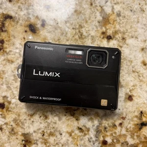 Panasonic DMC-TS10 fotocamera digitale impermeabile 14,1 megapixel nera. FUNZIONANTE. SOLO FOTOCAMERA - Foto 1 di 4