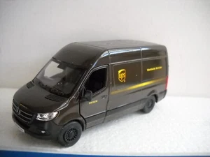 U.P.S DELIVERY VAN NIB C9 - Picture 1 of 8
