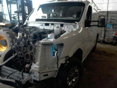 Pinza derecha nissan nv 2500 12 13 14 15 16 Foto 1 de 4