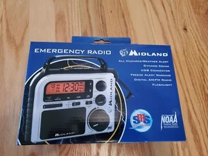 Midland ER102 Emergency Radio (See Pics For All Features) - Picture 1 of 6