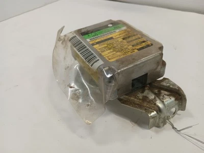 Toyota 89170-04021 Control Module from 2000 Tacoma 11092409 - Image 1 of 4