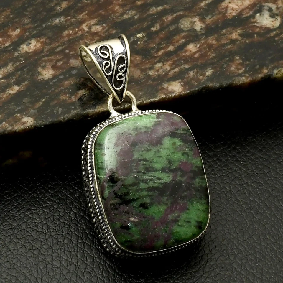 Colgante de piedras preciosas de zoisita de rubí hecho a mano diseño antiguo joyería 1,92" AP-42027 Foto 1 de 1