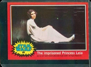 1977 Topps Star Wars #89 La principessa imprigionata Leia - Foto 1 di 2