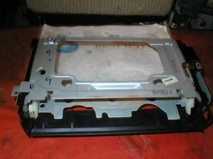 Mitsubishi Model HS-U510 Eject Mechanism - Picture 1 of 3