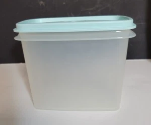Tupperware 1243 Sheet Shelf Saver Storage Container w/ 1244 Light Blue Lid - Bild 1 von 7