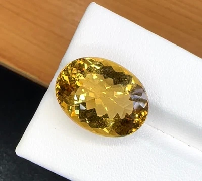Charming 12.50ct Golden Yellow Beryl |  Natural from Brazil - Image 1 of 4
