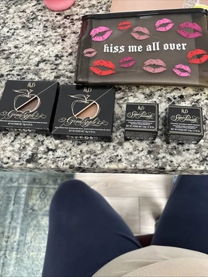 KVD Good Apple Full-Coverage Foundation - Image 1 of 4