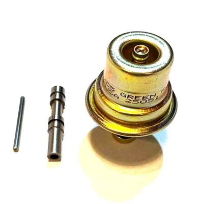 FORD C-4 TRANSMISSION VACUUM MODULATOR GREEN STRIPE PUSH IN 70-UP W/PIN & VALVE - Image 1 of 2