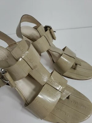 Sandalia Saks Fifth Avenue Mujer Beige Charol Tirantes 8M Foto 1 de 4