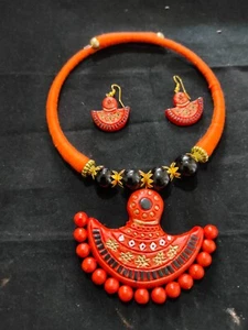 Handcrafted Orange Terracotta Gold Hand Printed Women Choker Fashion Jewelry Set - Picture 1 of 3