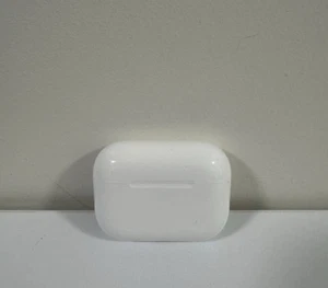 Apple AirPods 4Gen - Picture 1 of 3